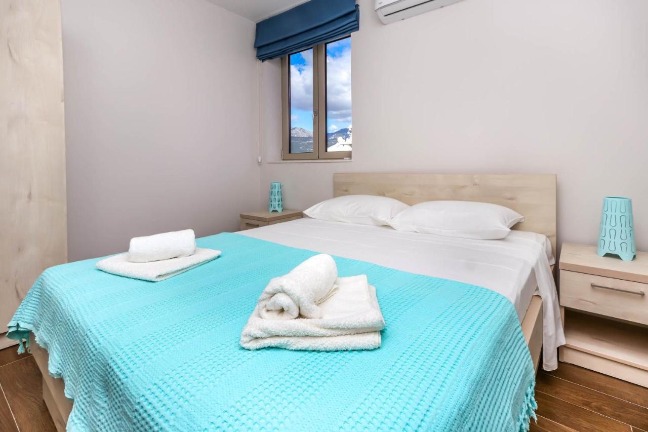 Timea Apartment Tivat Exterior photo