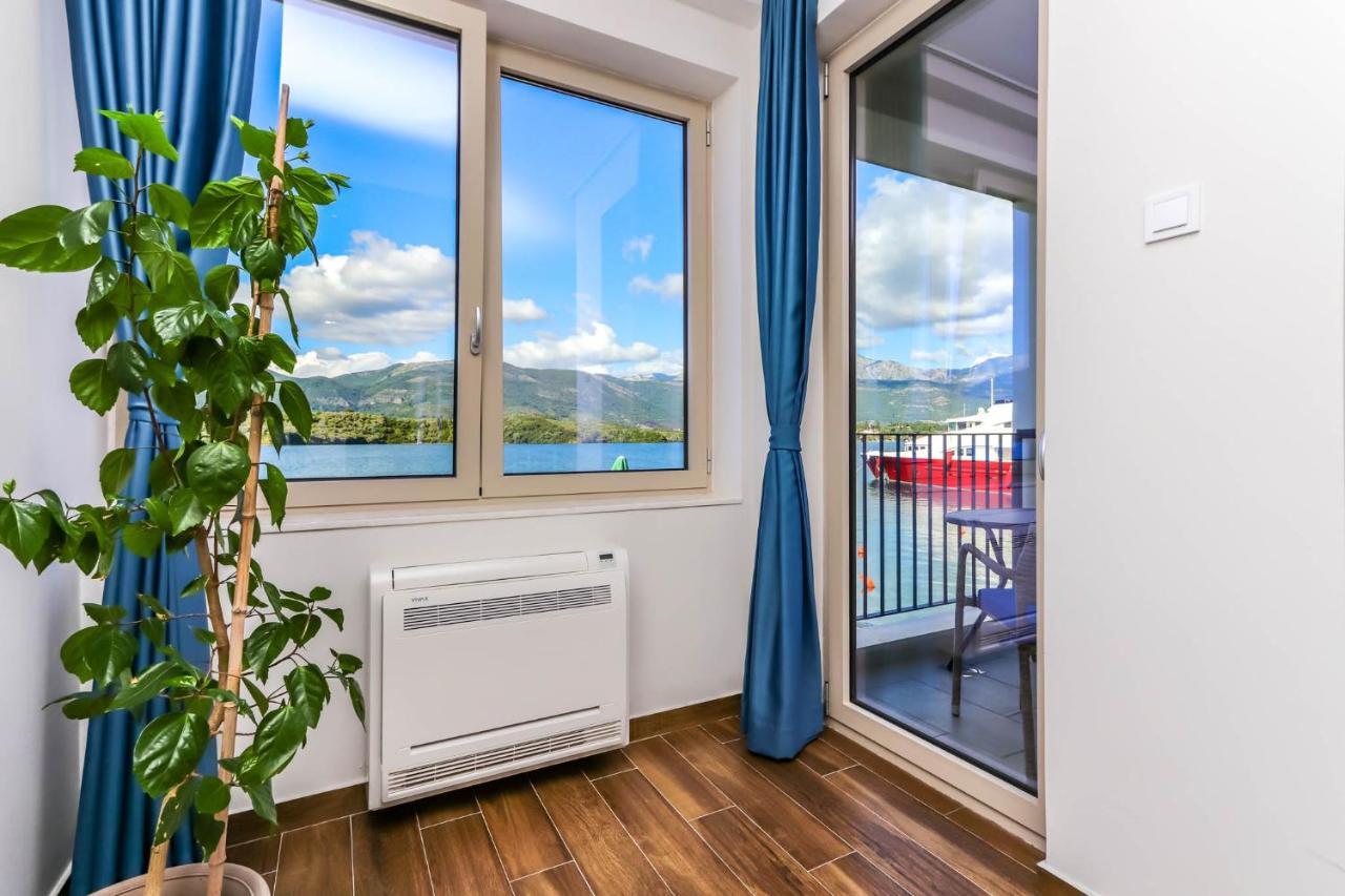 Timea Apartment Tivat Exterior photo