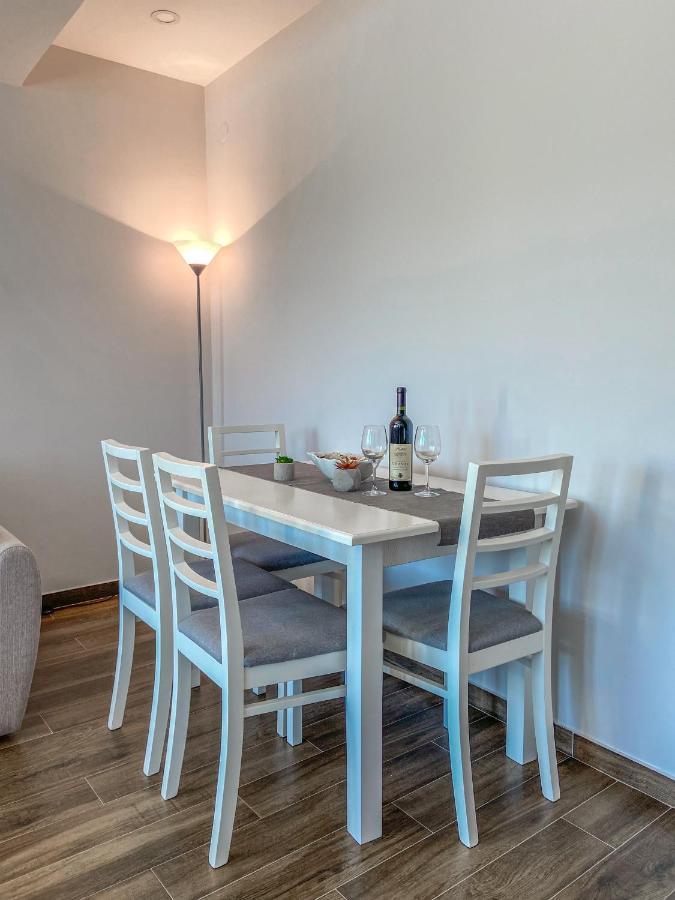 Timea Apartment Tivat Exterior photo