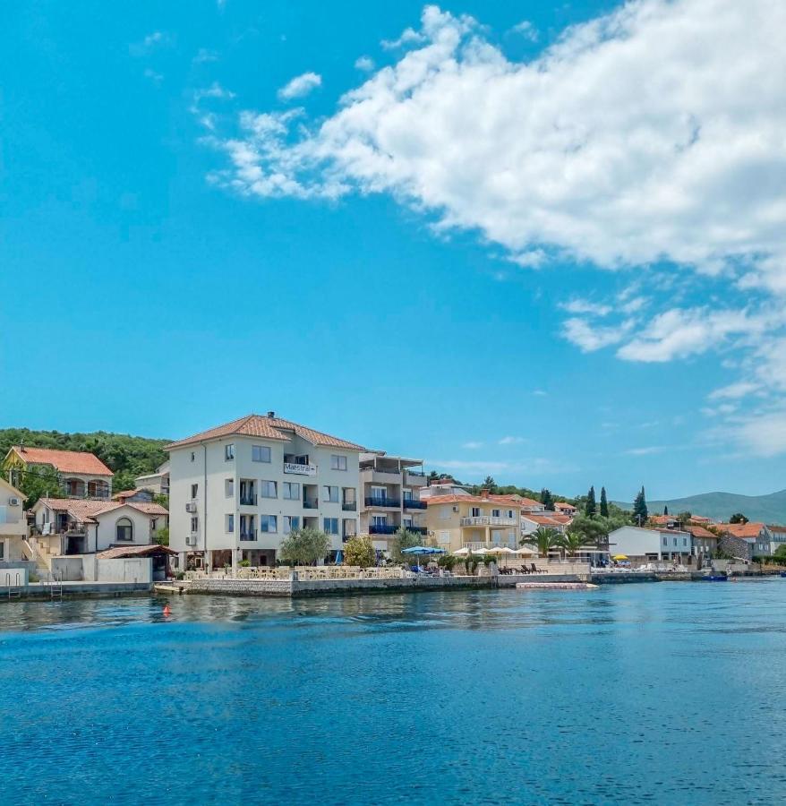 Timea Apartment Tivat Exterior photo